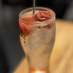 とさか - 大玉梅干しサワー