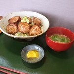 寿治左エ門 - 会津名物ソースかつ丼【寿治佐エ門】お蕎麦屋ですが、ソースかつ丼（ヒレカツ）の美味しいお店です♪女性にオススメのヒレカツ一本揚げ♪