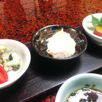 稚加榮 本店 - 【先付】様白和え様などしっとりした物が大半でご重鎮様たちにピッタリ！