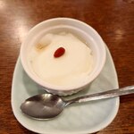 釜めし菜時記 さき亭 - 杏仁豆腐