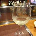 ステーキハウス バロン - 賄い用の白ワインをサービスで頂ます ^^) _旦~~