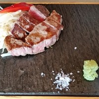 鉄板焼 摩天楼 東京スカイツリー・ソラマチ店 - ランチ サーロインステーキ。