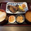 炭火焼専門食処 白銀屋