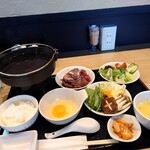 Farm Dining MOCO - ジンギスカンうどん 1,200円(税込)