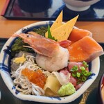 漁亭 浜や かわまちてらす閖上店 - 