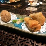中国飯店 春秋 - ✨白エビと中国岩海苔の春巻き 豚肉と春菊入りタロイモの衣揚げ✨