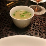 中国飯店 春秋 - ✨北京ダックと共に提供されるスープ✨