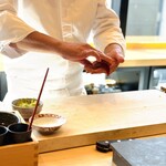 鮨 塩釜港 銀座 極 - にぎっ