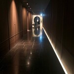 中国飯店 春秋 - ✨お店の入口までの通路✨