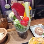 やさいの王様 - 野菜が食べたくて。これがついてるセットは王様セットのみ（単品なら630円だったかな）