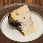 Pigna. - ブルーベリーのバスクチーズケーキ