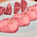 TANAKA YAKINIKU RESTAURANTE - 