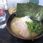 「ラーメン・並（700円）」[平成26年11月13日(木)撮影]