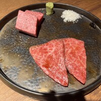 和牛とタン 焼肉 とみ 新橋本店 - 
