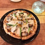 i-yo - 料理写真:ピザ・L（スープ・サラダ付きで1600円）