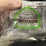 チーズ工房 酪恵舎 - 今回食べたスカルモッツァ。モツァレラの亜種。