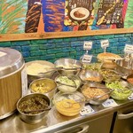 もうやんカレー 利瓶具 十二社店 - 