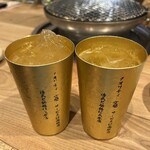 大衆肉酒場 こだわり米 匠 - 洗いたてのグラスに注がれた飲み物