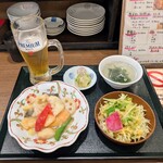 中華バル ゆんろん - 料理写真:海鮮4種の黒胡椒炒めランチ(ご飯無し) 1100円