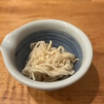 山利喜 - お通しの切り干し大根の酢の物