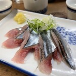 大甚 - きらめくサンマ刺し