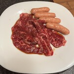 楽楽苑 - 【肉々しいぞ！】ハラミ＆ウインナー！