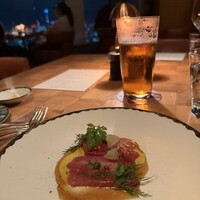 ザ タヴァン グリル＆ラウンジ - 