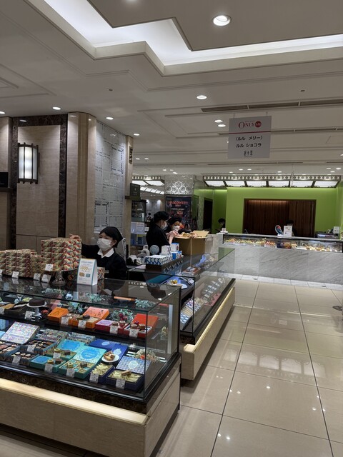 ルル メリー 三越日本橋本店 - 三越前/チョコレート | 食べログ