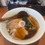 生姜醤油ラーメン ふたご - 料理写真: