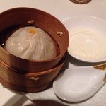 倶楽湾 - 2014　上海蟹ミソ入り小龍包