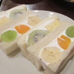 コーヒーショップ ヤマモト 下鴨店 - フルーツサンド