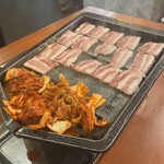 韓国石焼サムギョプサル専門 コッテジ 千日前本店 - 
