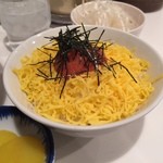 すみれ - 今日はすみれ味噌明太子ごはんを選択。これで1,000円なので、平日限定のランチはおトクですねぇ。