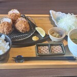 琉球とんかつ三矢 - 