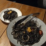 neco - イカ墨パスタウニのせ
