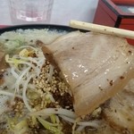 ラーメン亀仙人 - 軟らかチャーシュー