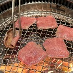 牛に金棒 - タン