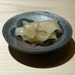 くるますし - ガリ