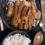 豚屋とん一 - 料理写真:あいもり定食