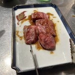 焼肉恩匠 - 中落ちカルビ　タレ980円