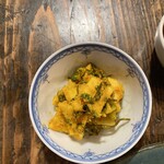 隙間カレー - かぶらのネパール風浅漬け