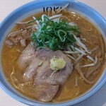 IOrI - 味噌らーめん(チャーシュー2枚トッピング)