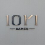 IOrI - お店の外壁(店名)