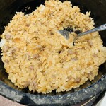 天壇  - 石焼ガーリックライス。店員さんが混ぜて作ってくれます！