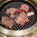 天壇  - お肉を焼く様子。