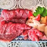 ライフ - カツオの刺身・貝類の盛り合わせ（調理例）