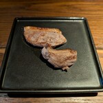 Na Camo guro - 鴨すき焼きのお肉