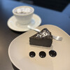 UTAKATA COFFEE - 黒ゴマバスクチーズケーキ、黒ゴマラテ