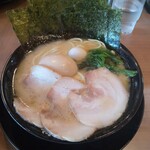 町田商店 - 豚骨醤油ラーメンMAX