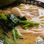 横浜家系ラーメン 有楽家 - 料理写真:
